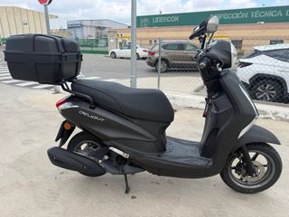 Yamaha D'elight 125 Negra