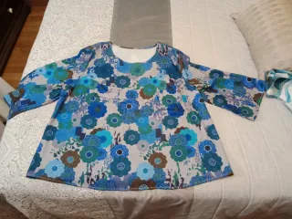 Camisa estampada mujer entretiempo