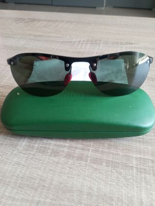 3 pares de gafas de sol polarizadas.