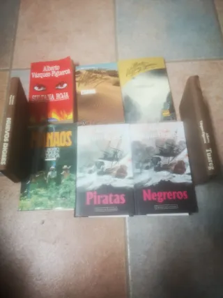 8 libros de Vázquez Figueroa