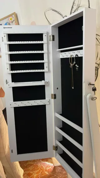 Espejo joyero de pie blanco