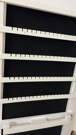 Espejo joyero de pie blanco