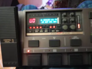 Pedalera Zoom 8080 - Guitarra