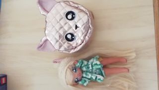 Bambola Surprice Na Na con borsa