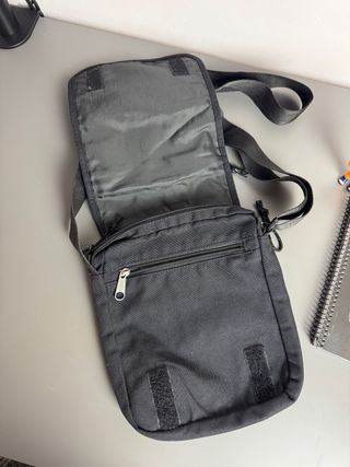 Bandolera Eastpak Negra - Impecable