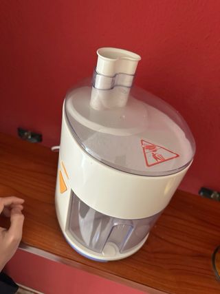 Exprimidor Taurus y otro Ufesa