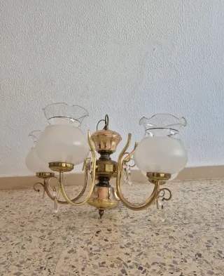 Lámpara araña dorada cristal