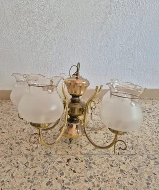 Lámpara araña dorada cristal