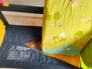 Cuna de viaje plegable