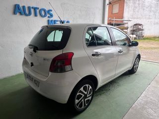 Toyota Yaris 2011