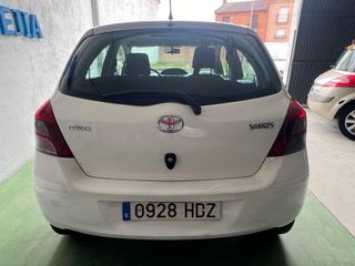 Toyota Yaris 2011