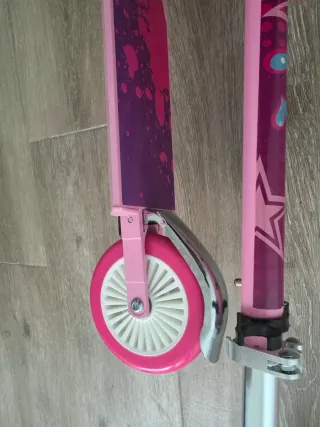 Monopatín plegable rosa