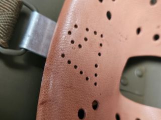 Elmetto M33 tg.57 con sottogola e teschi