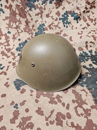 Elmetto M33 tg.57 con sottogola e teschi