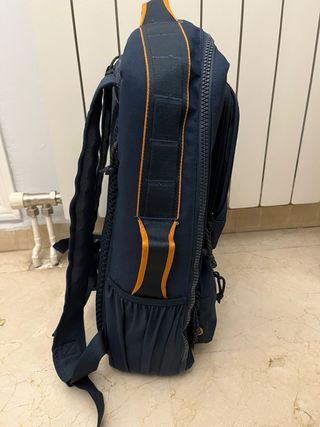 Mochila Nike Utility 32L Azul Marino Naranja