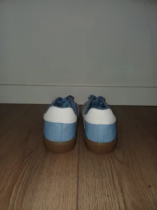 Zapatillas deportivas azules