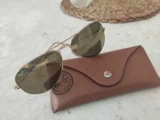 Gafas Ray-Ban modelo Aviator color Dorado