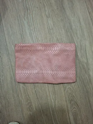 Bolso étnico con flecos y pompones