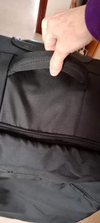 Maleta grande negra con ruedas Primark