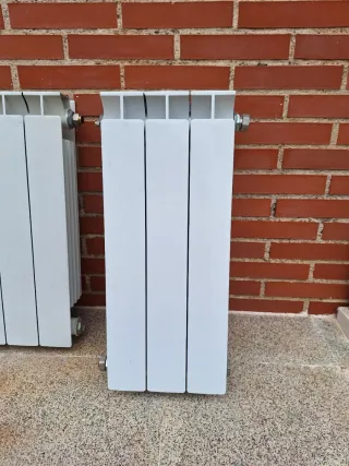 Radiadores de aluminio blancos