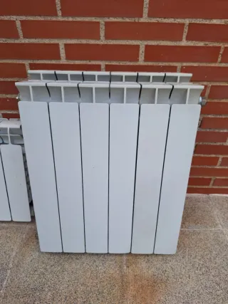 Radiadores de aluminio blancos