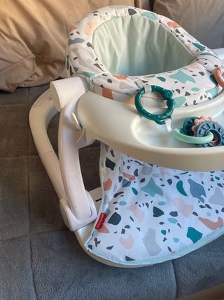 Hamaca Fisher Price Sit-Me-Up con Bandeja