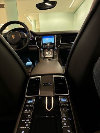 Porsche Panamera 4S