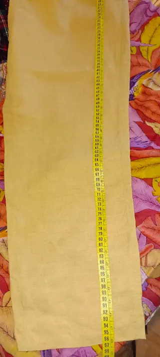 Pantalón lino color mostaza