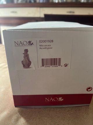 Statua Nao by Lladró Bambino con Oca