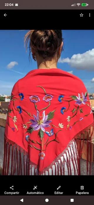 Mantoncillo bordado crespón, sin estrenar