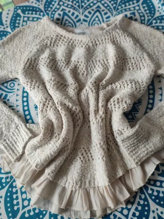 Suéter Only beige con blusa interior incorporada