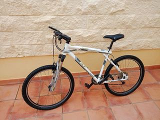 Bicicleta GT Avalanche