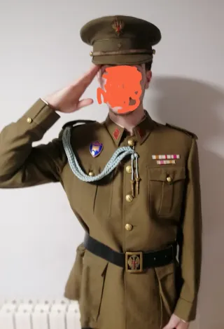 Uniforme Milicias Universitarias.