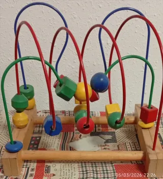 Juego de Habilidad Infantil con Cuentas