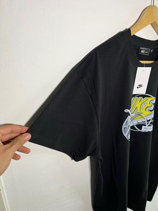 Conjunto Nike Negro Camiseta y Pantalón Corto