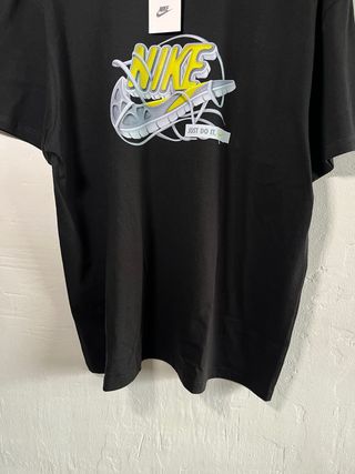 Conjunto Nike Negro Camiseta y Pantalón Corto