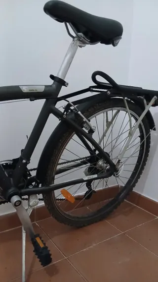 Bicicleta BTWIN Negra