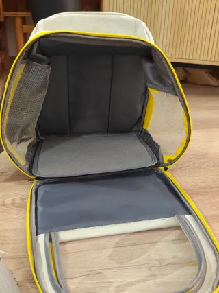 Mochila Transportín Gato Moorpet Beige y Amarillo