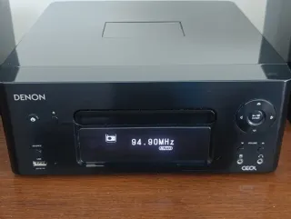 Denon N8 con altavoces