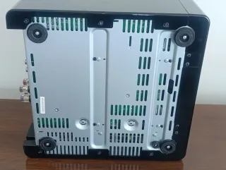 Denon N8 con altavoces