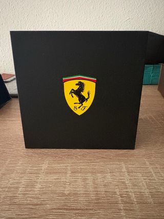 Reloj Scuderia Ferrari Negro y Rojo