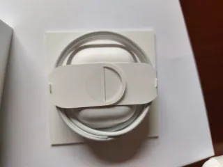 Airpods 3ª Gen Blancos con fundas