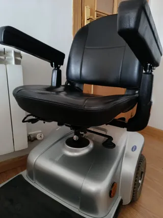Scooter eléctrico Invacare movilidad reducida
