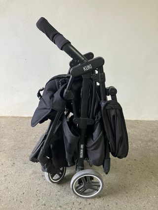 Silla de paseo baby monsters Kuki negra