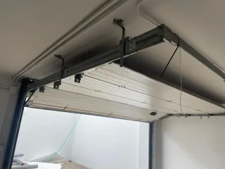 Puerta de garaje manual 3.27x2.07