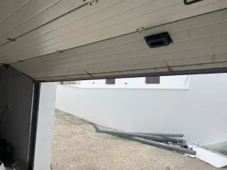 Puerta de garaje manual 3.27x2.07