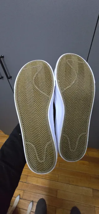 Zapatillas Nike Blazer Mid 77 Blancas y Negras