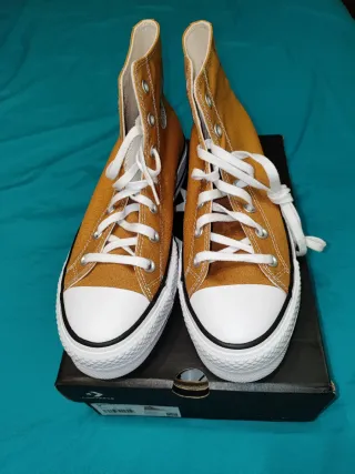 Converse Chuck Taylor All Star. T40.