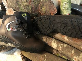Botas de seguridad marrones 42 y41