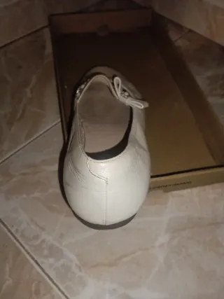 Zapatos de comunión beise SOLO BIZUM